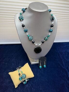 Vintage Beaded Necklace, Earrings, And Bracelets